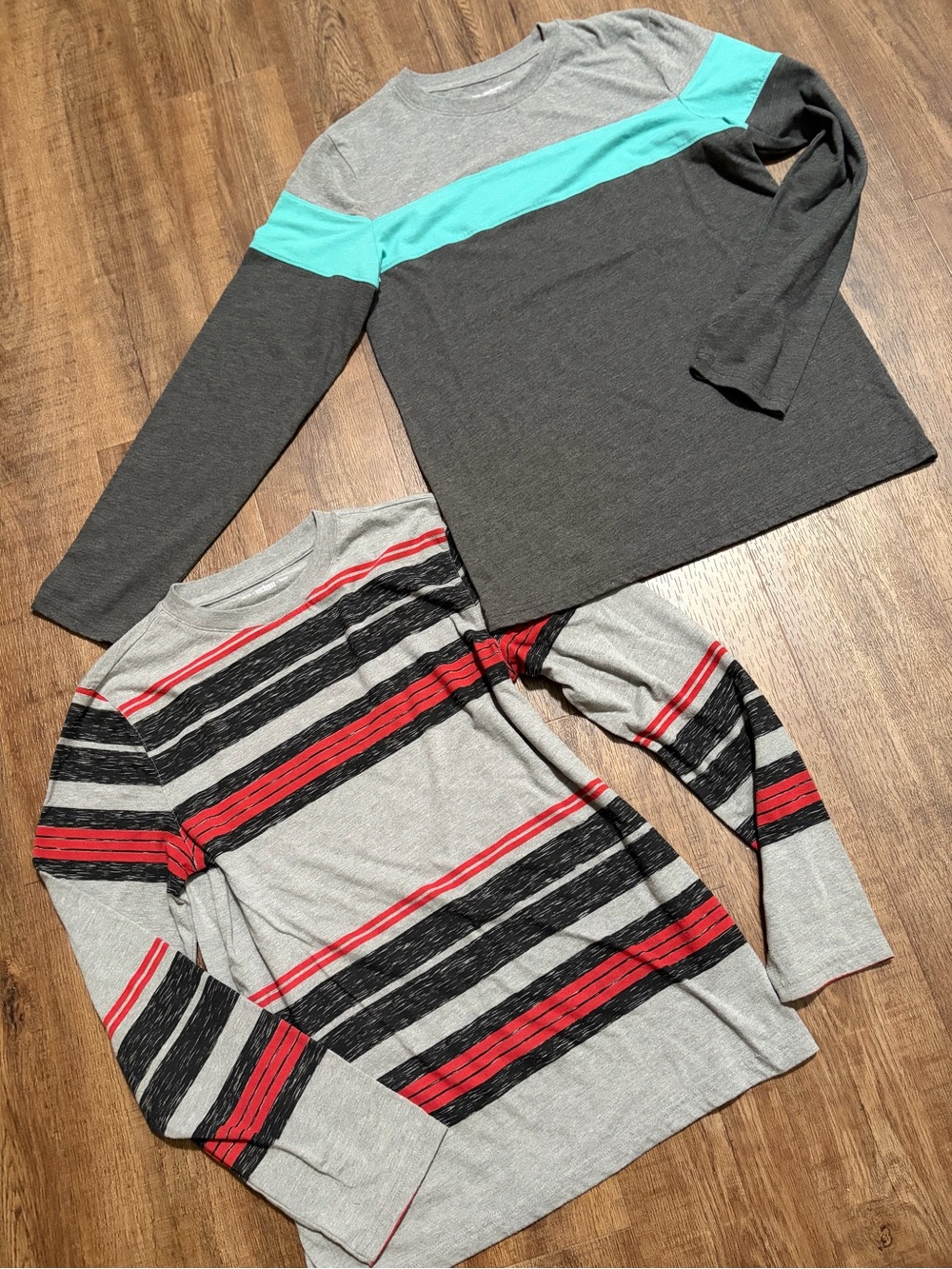Kids Long-Sleeve Crew Neck Tops - Gray/Turquoise & Gray/Red Stripe